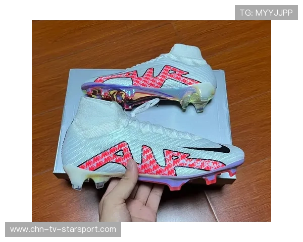 C罗卖掉旧球鞋拍卖,收益捐赠儿童医院 C罗卖掉旧球鞋拍卖,收益捐赠儿童医院