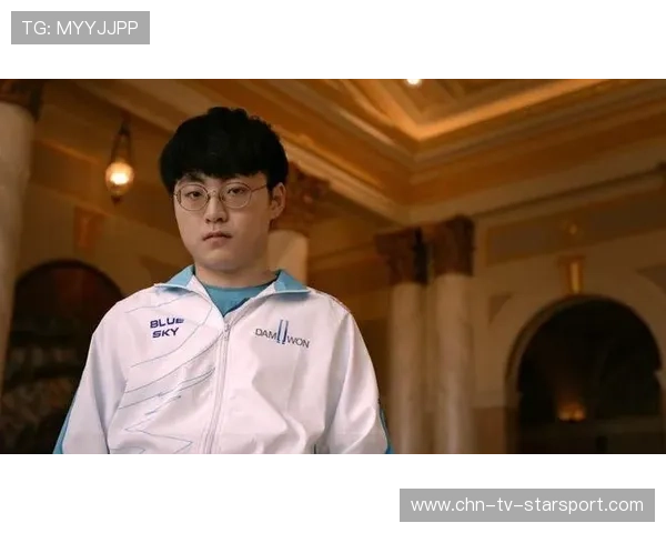 世界冠军比赛中突然停下捡硬币