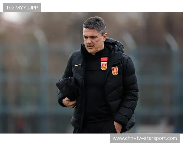 教练换帅潮：赛季中数支球队面临战术重塑