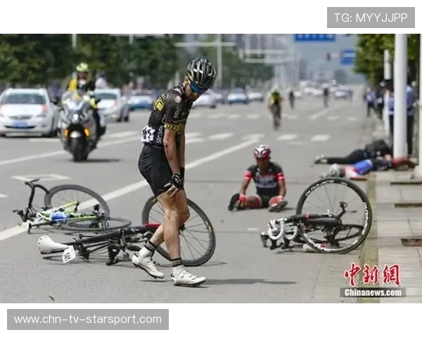 成都自行车比赛集体摔车，伤情严重引关注，成都自行车比赛报名