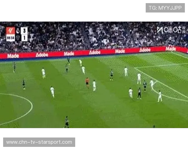 巴尔韦德禁区外重炮轰门，皮球折射后入网